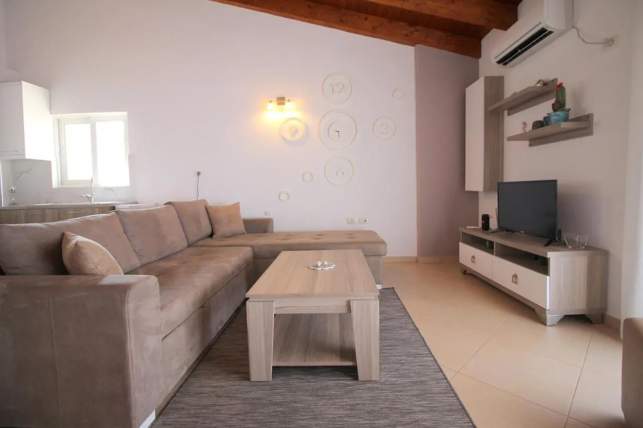 Atlantis Apartments Sarandë 0*,  阿尔巴尼亚